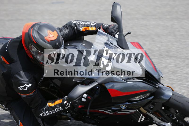 /Archiv-2024/29 12.06.2024 MOTO.CH Track Day ADR/Gruppe gelb/37